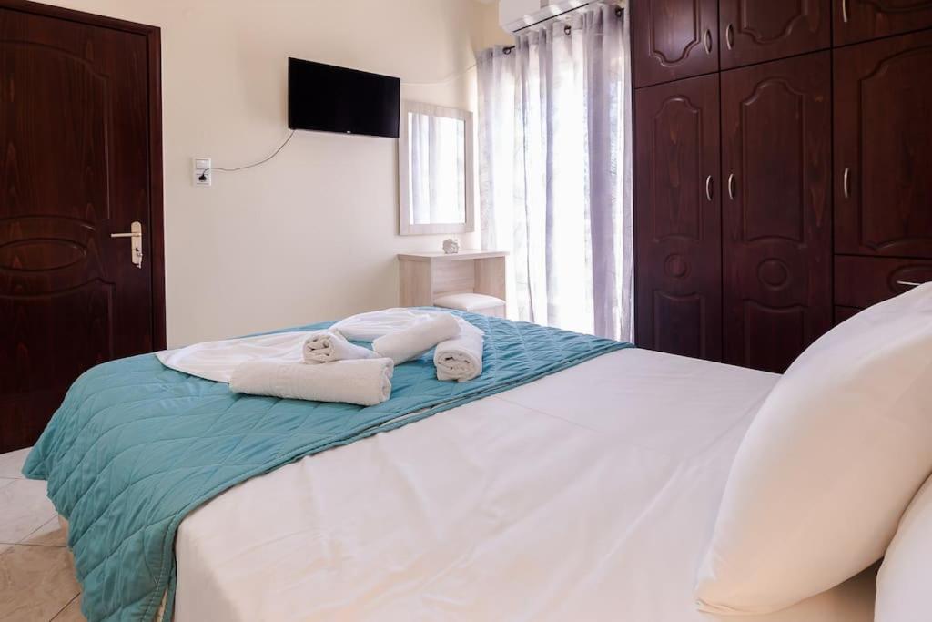 Mavros Molos Seaside Apartment Kissamos Exterior photo