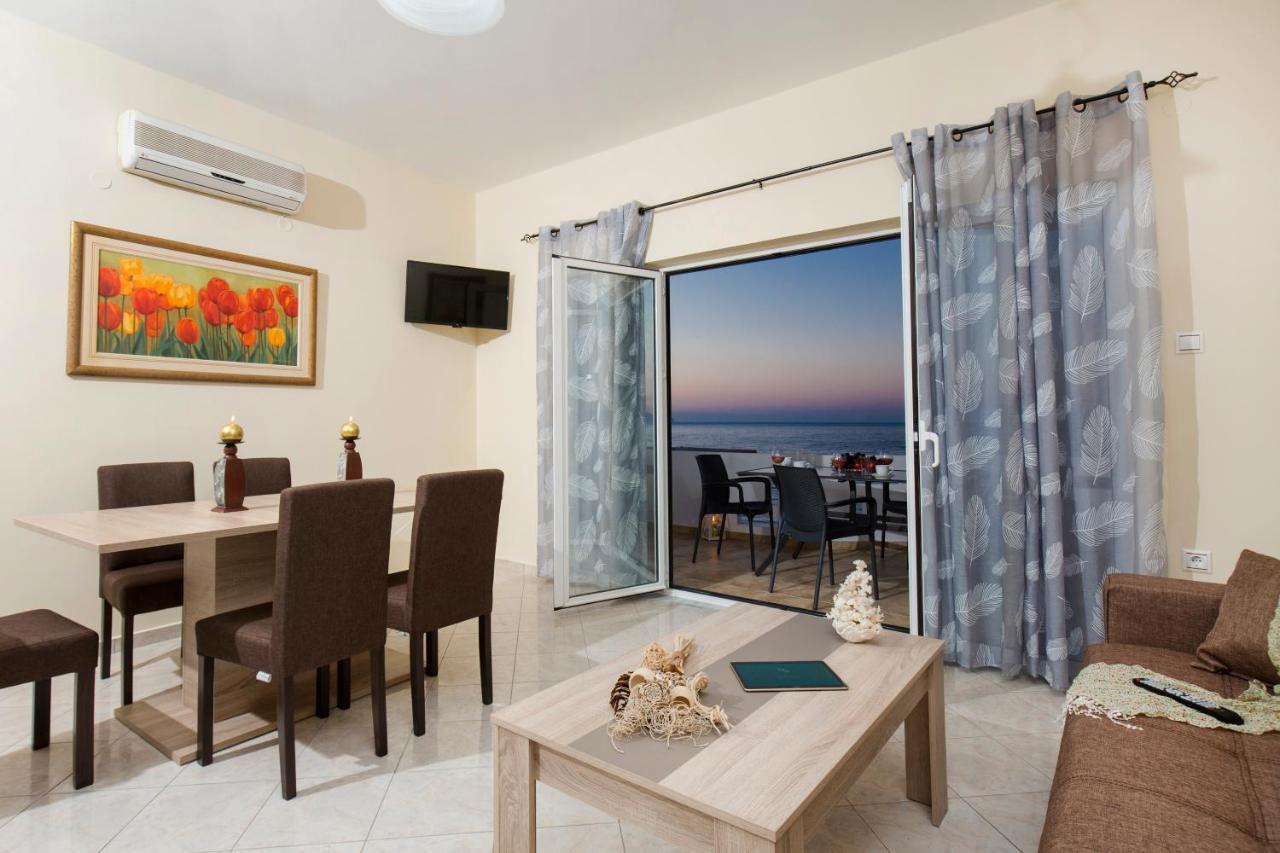 Mavros Molos Seaside Apartment Kissamos Exterior photo